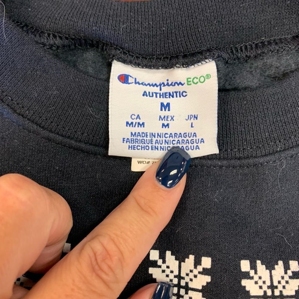 Penn State Champion Happy Holidays Sweatshirt sz M NWOT - Picture 2 of 3